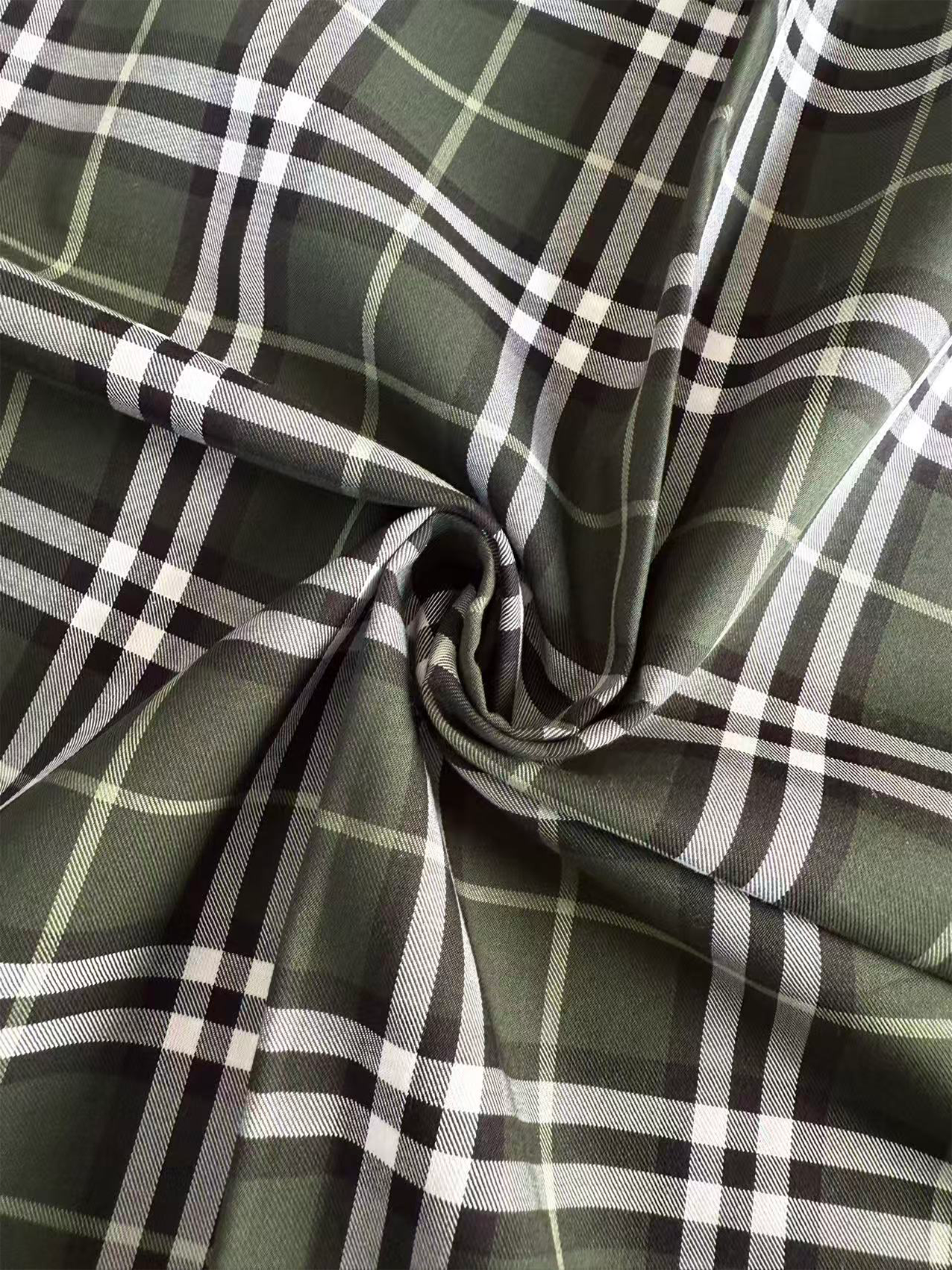 100% Cotton Twill Scottish Tartan Plaid Fabric