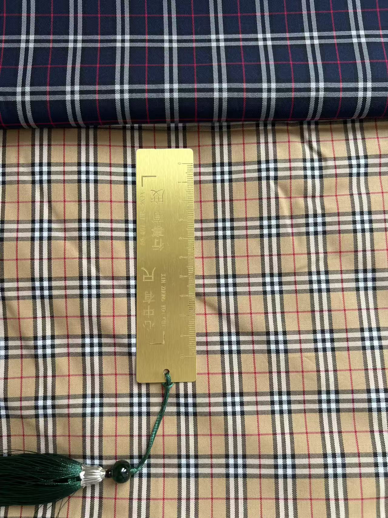 100% Cotton Plain Weave Scottish Tartan Plaid Fabric